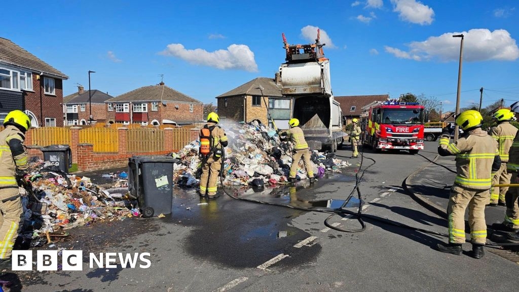 Vape warning after battery causes bin lorry fire