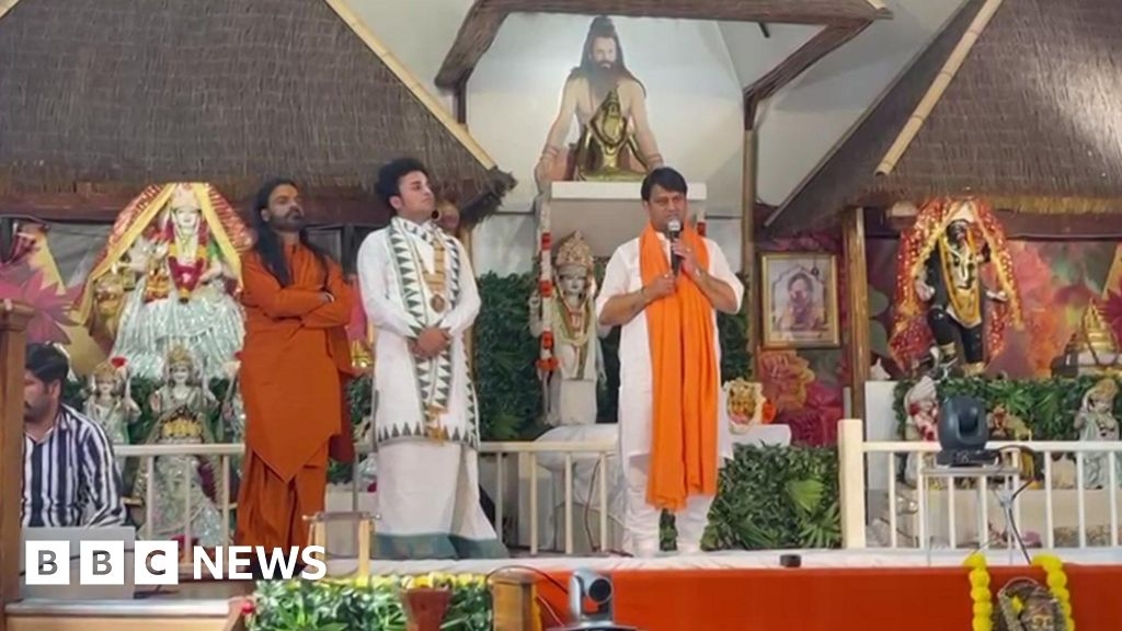 Prayers offered at London temples for Air India crash victims
