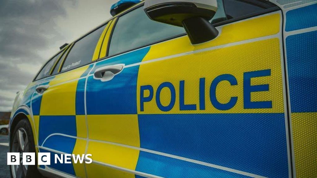 Man in his 20s dies in crash with HGV near Ellington