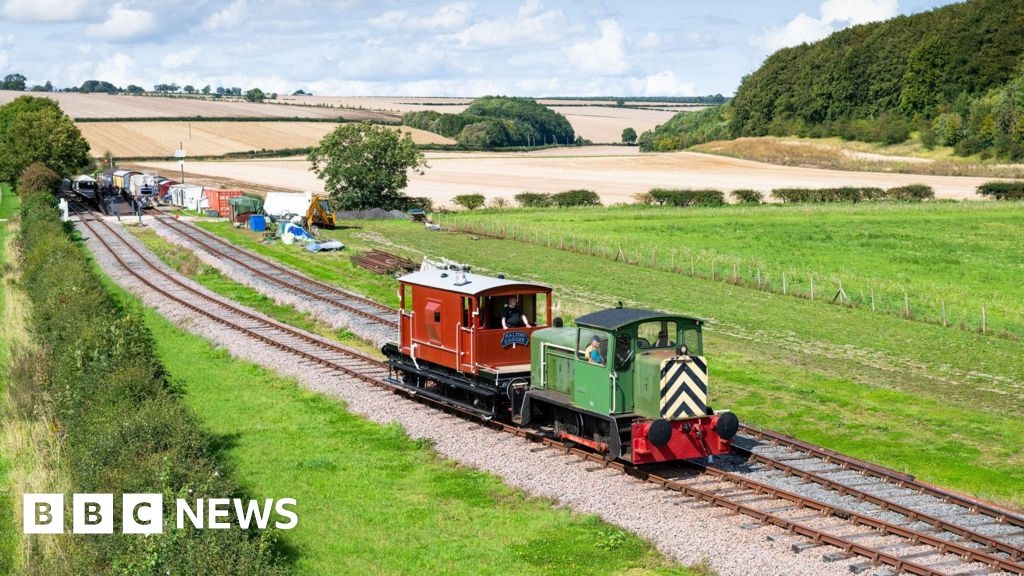 Yorkshire Wolds Railway marks 10th anniversary with free travel