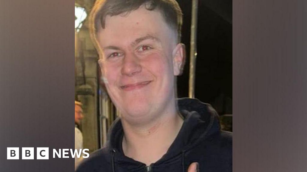 Minute's applause for Kettering fan who died in Rushton fire
