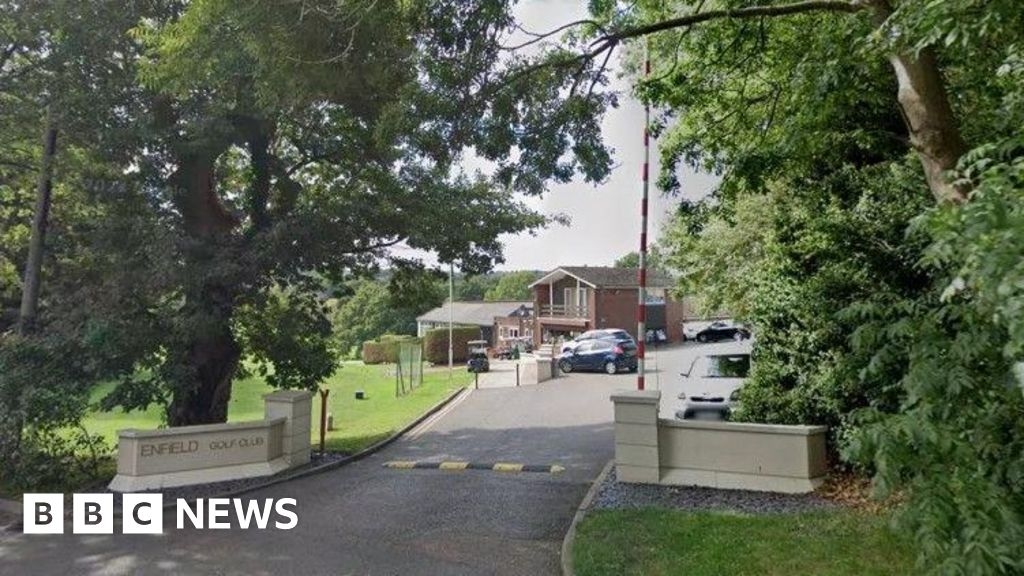 Apology after foxes culled on Enfield Golf Club' grounds