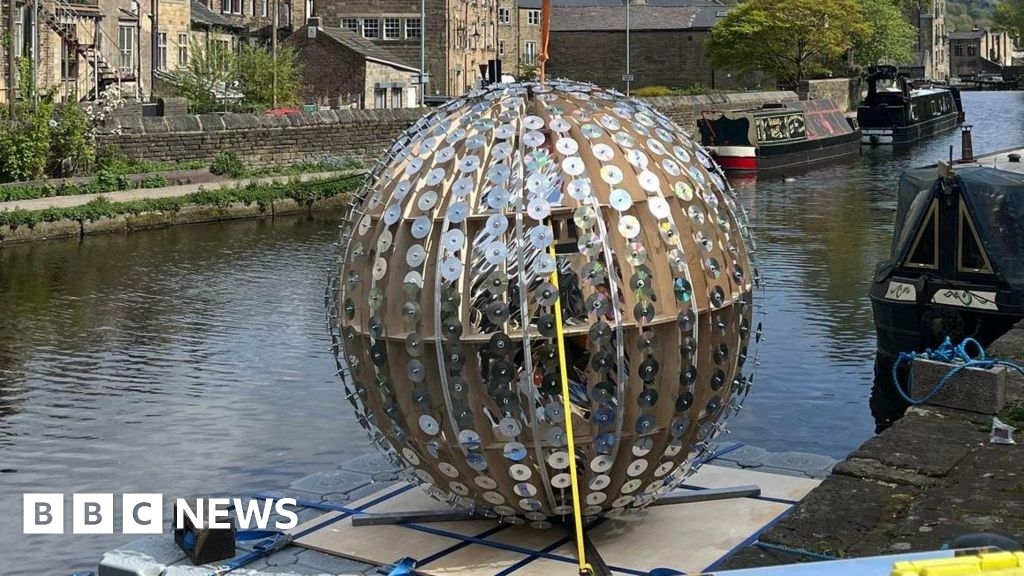 'UFO' and light shows bring CultureDale festival to a close
