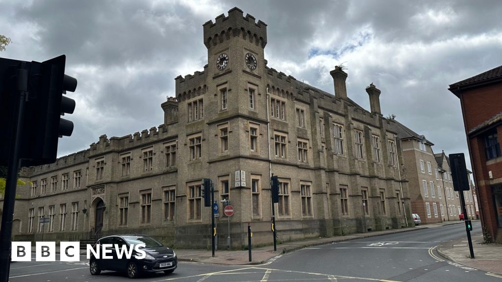 Ipswich County Hall sells after two unsuccessful auctions
