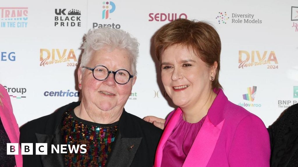 Nicola Sturgeon to make comedy debut at Glasgow festival