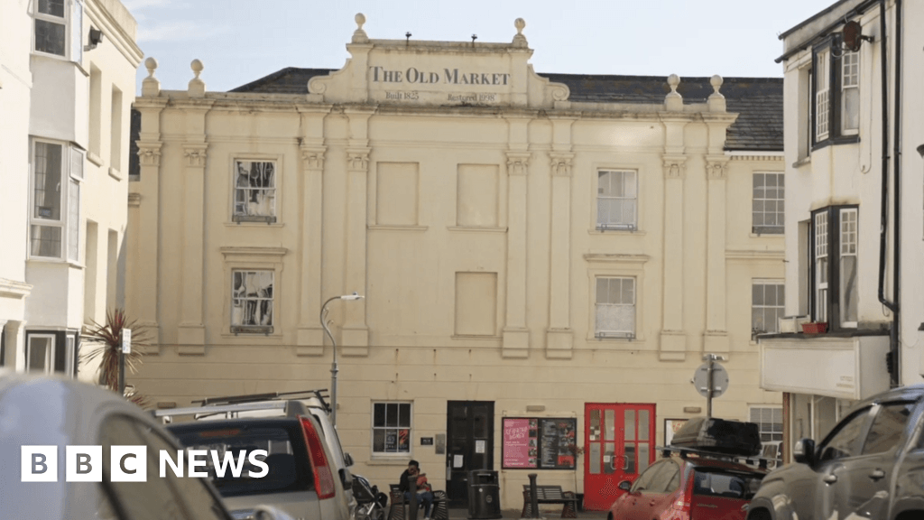 Hove theatre celebrates 200 years with women's festival