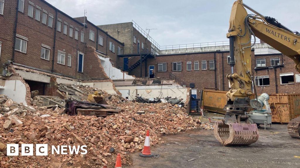 Yeovil shopping centre demolition site to become green space