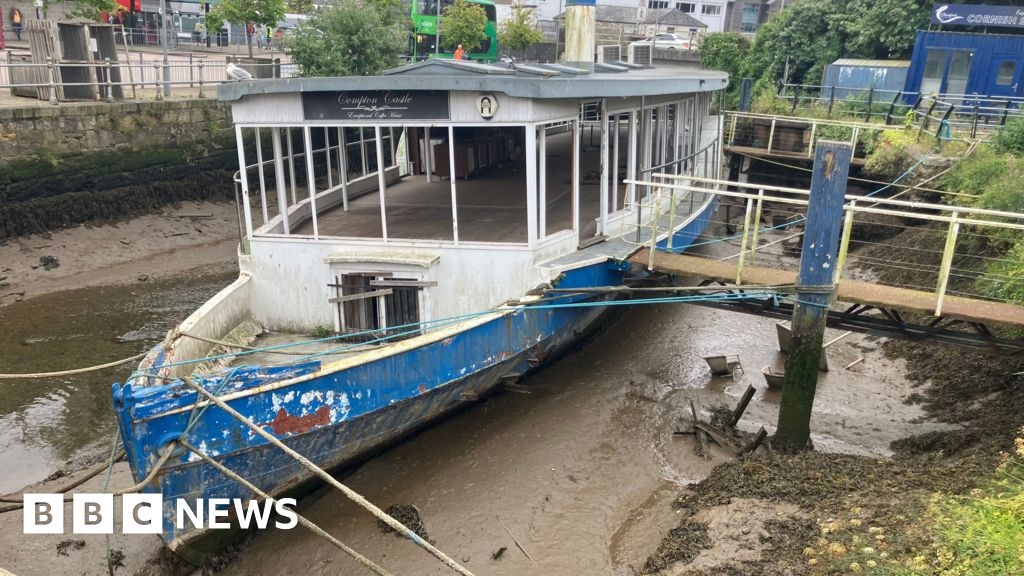 Removal work to begin on Truro paddle steamer The Compton Castle