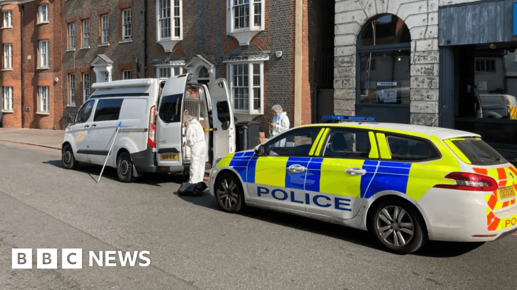 Four more arrests after suspected knife attack in Reading