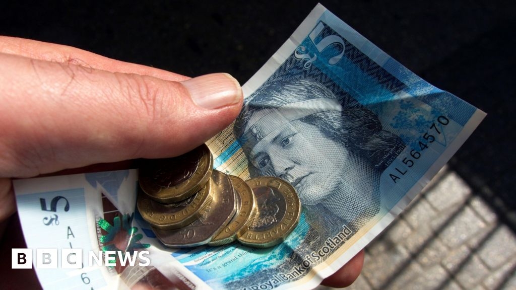 Report calls for minimum income guarantee pilot in Scotland