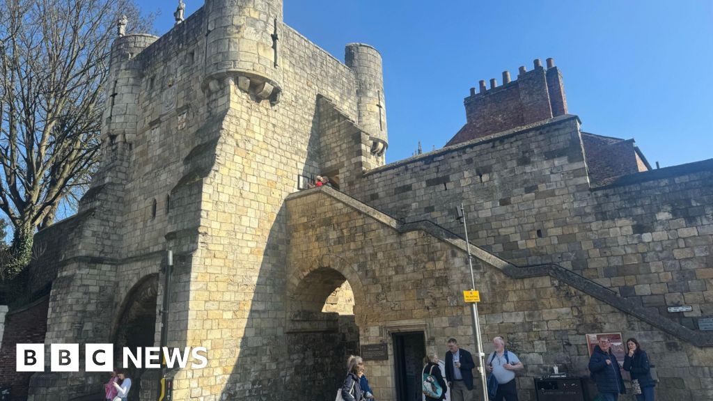 York Council approves donation points along city walls