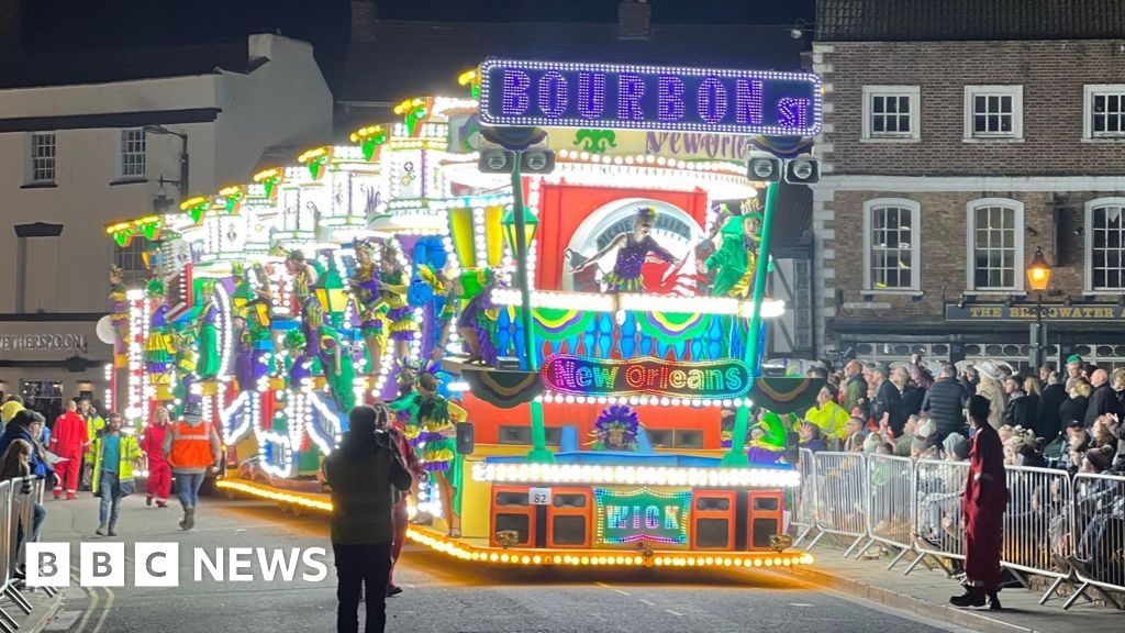 Bridgwater Carnival HQ upgrade takes step forward