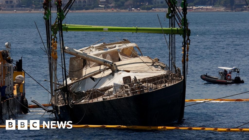 Bayesian: Sunken British superyacht raised from seabed