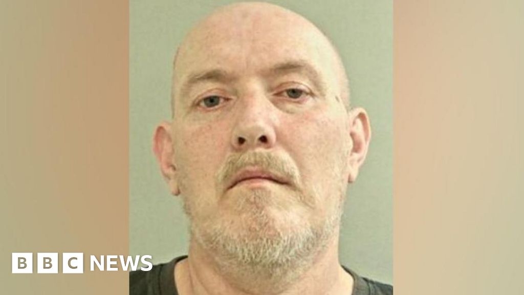Man who tried to kill officer at Preston rail station jailed