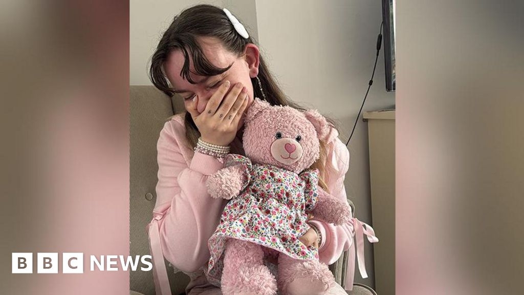 Woman reunited with special reminder of friend killed by arena bomb