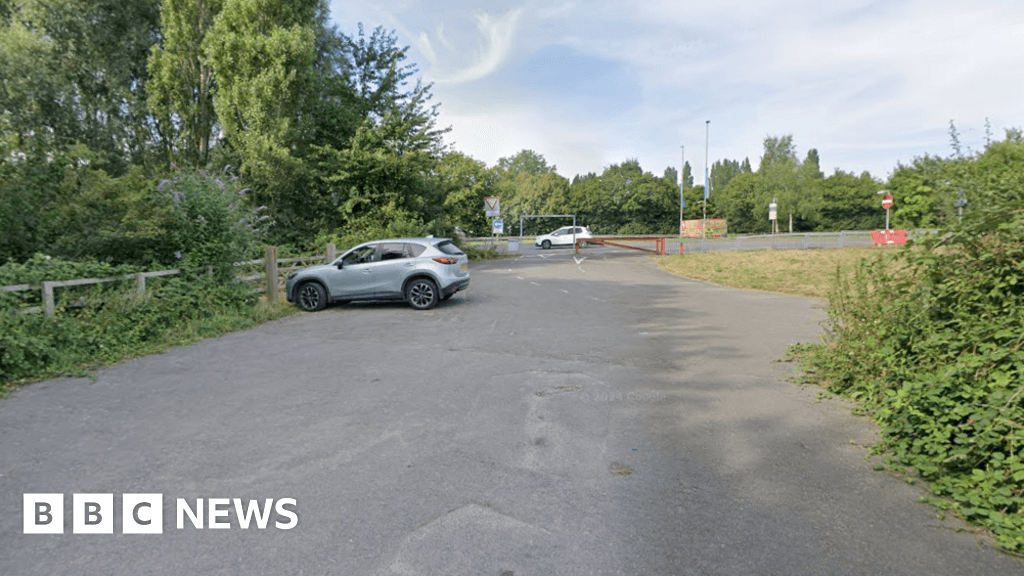 Alney Island: Police appeal after man assaulted at nature reserve