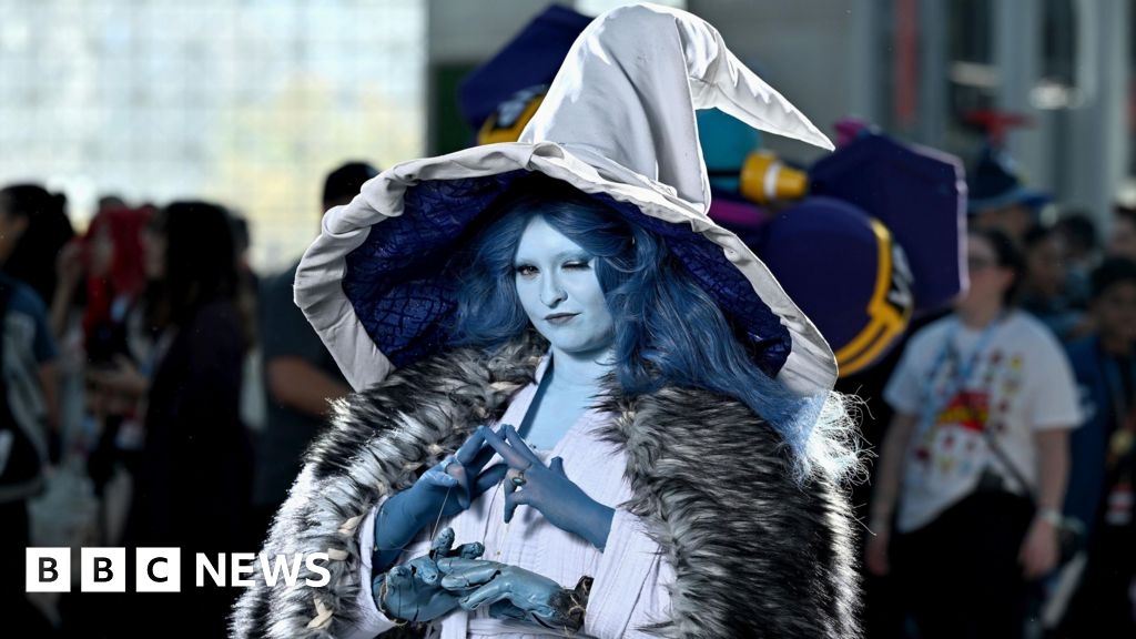 Elden Ring: Fans give cautious welcome to plan for live-action film of video game