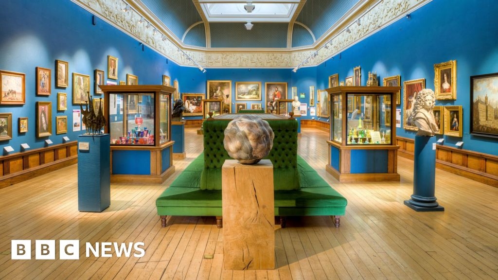 Bath's Victoria Art Gallery marks 'milestone moment' of 125 years