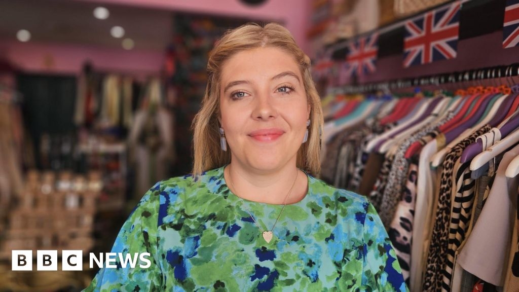 Blind woman to hold fashion show on Yr Wyddfa summit
