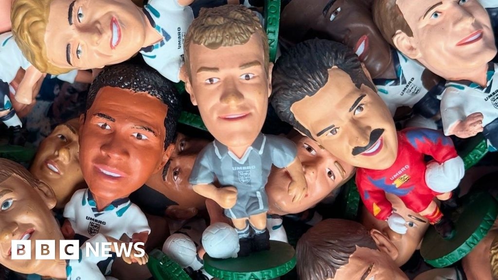 Corinthian football figures fans celebrate joy of collecting