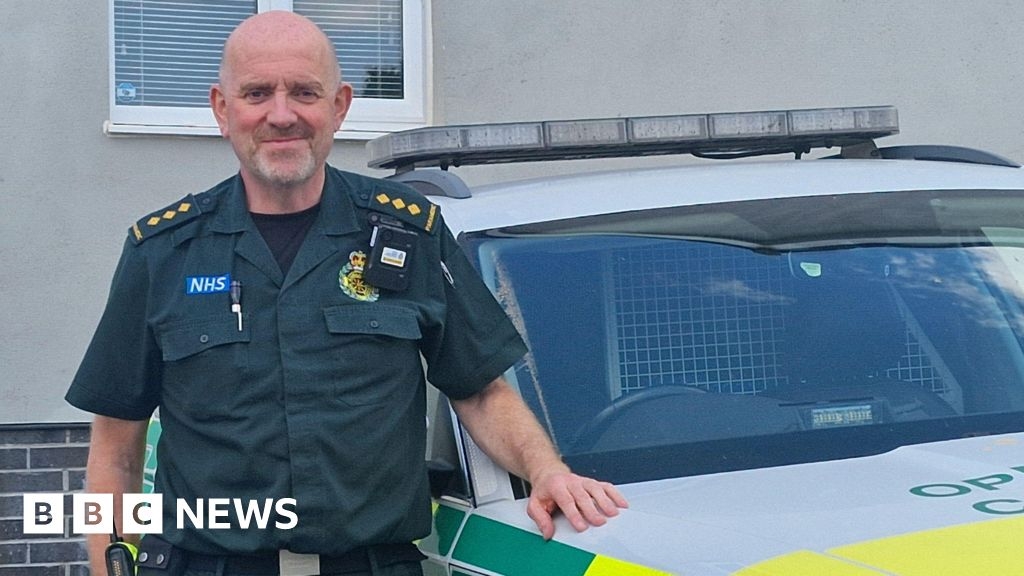Cornish paramedic takes on dream drive during cancer treatment