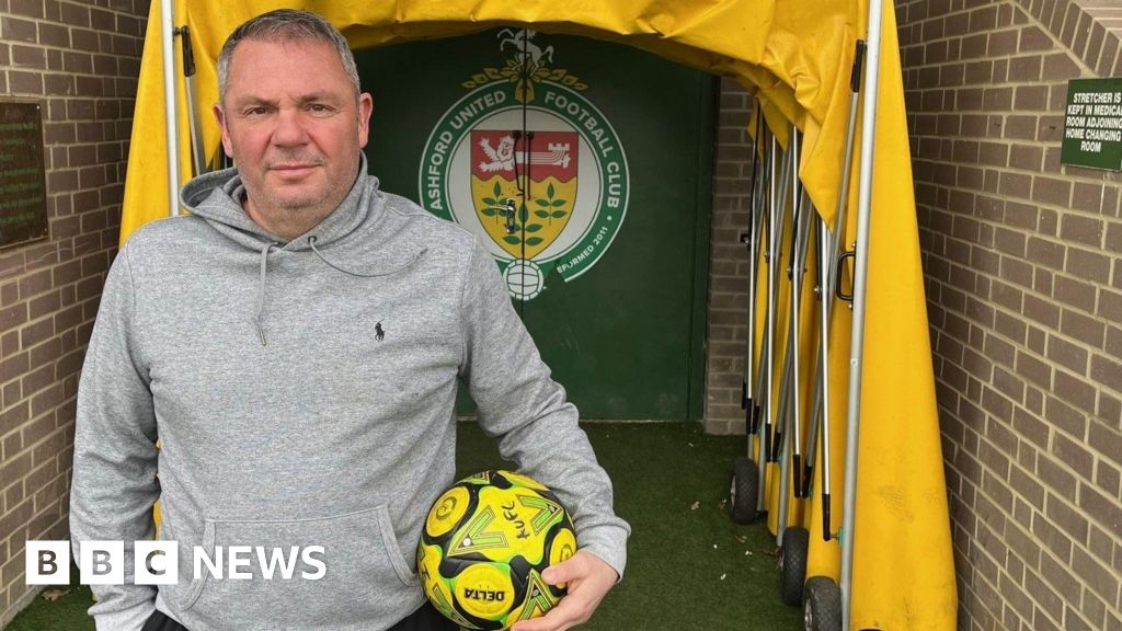 Ashford United volunteers 'keep the team running'