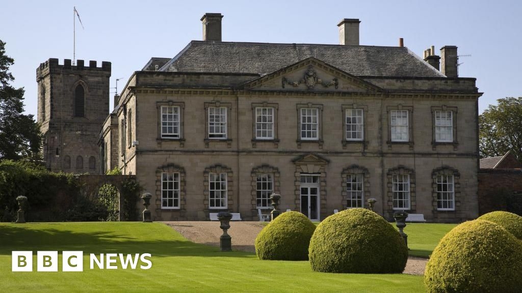 Melbourne Hall to host music festivals despite concerns