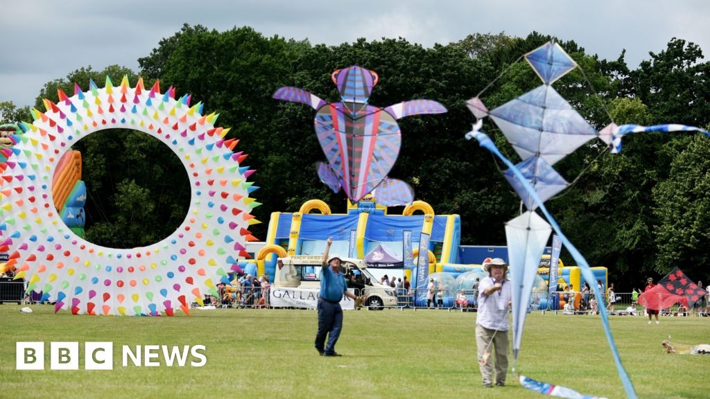 Bedford kite festival and classic car show returning