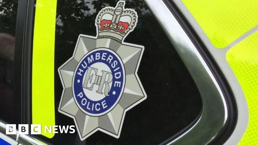 'Suspected explosive' found on Winterton Road, Scunthorpe