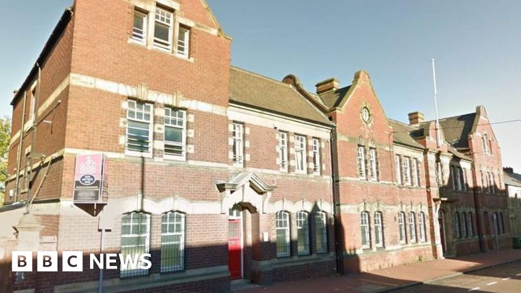 Plans to turn old Gateshead police station into flats