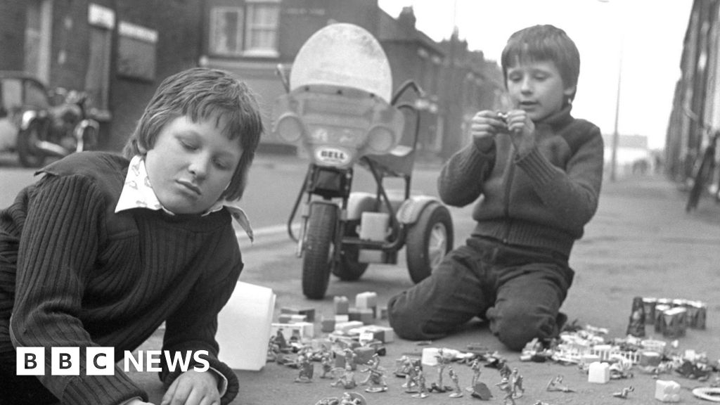 Hull's lost Hessle Road fishing community featured in exhibition