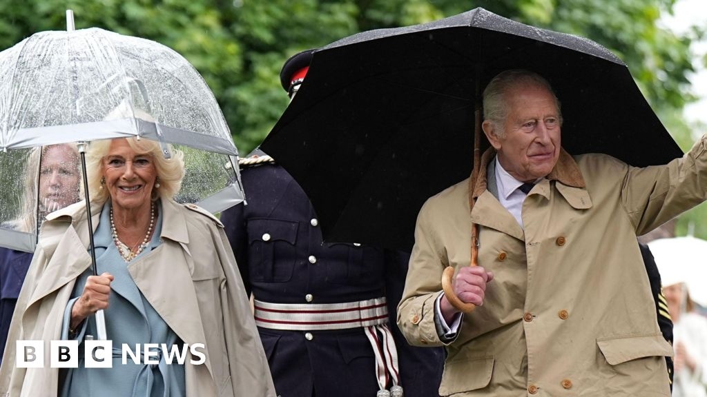 Royals brave torrential downpours as Holyrood Week continues