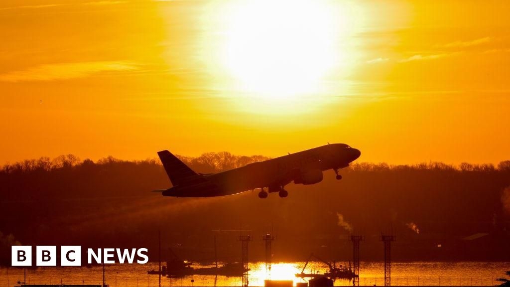 Pentagon hotline linked to DC airport traffic control  'inoperable' since 2022