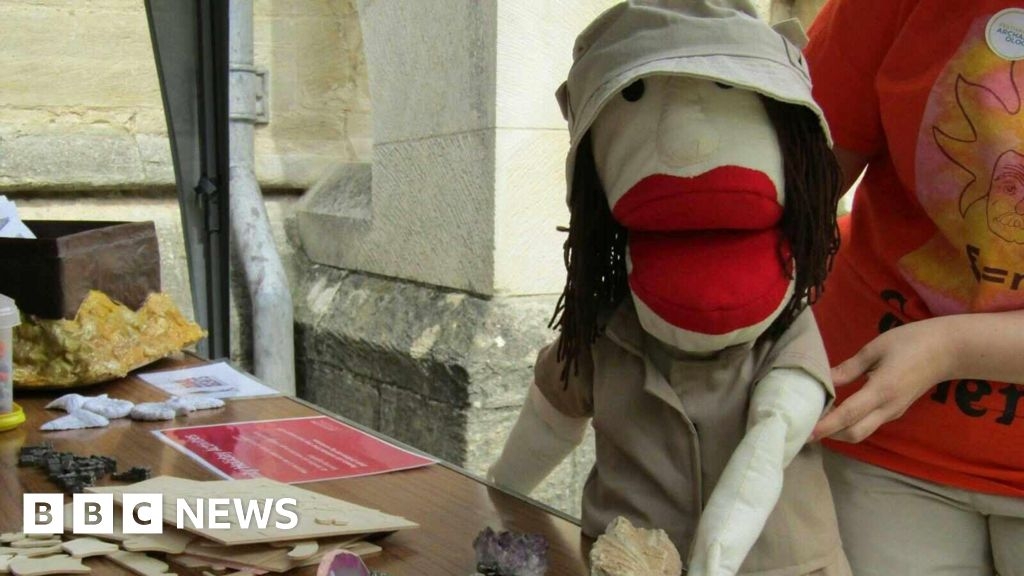 Female pioneers celebrated in puppet form