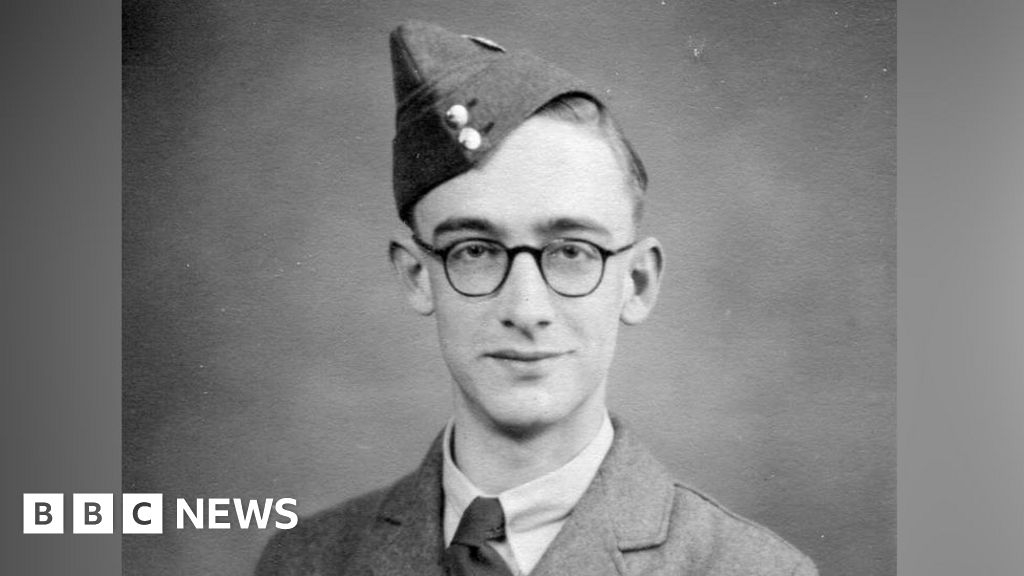 Milton Keynes grandad's diaries are window into wartime role