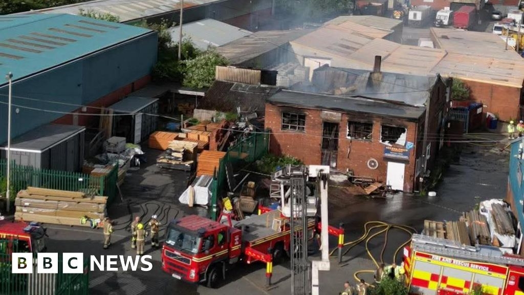 Firefighters tackle Brierley Hill industrial blaze