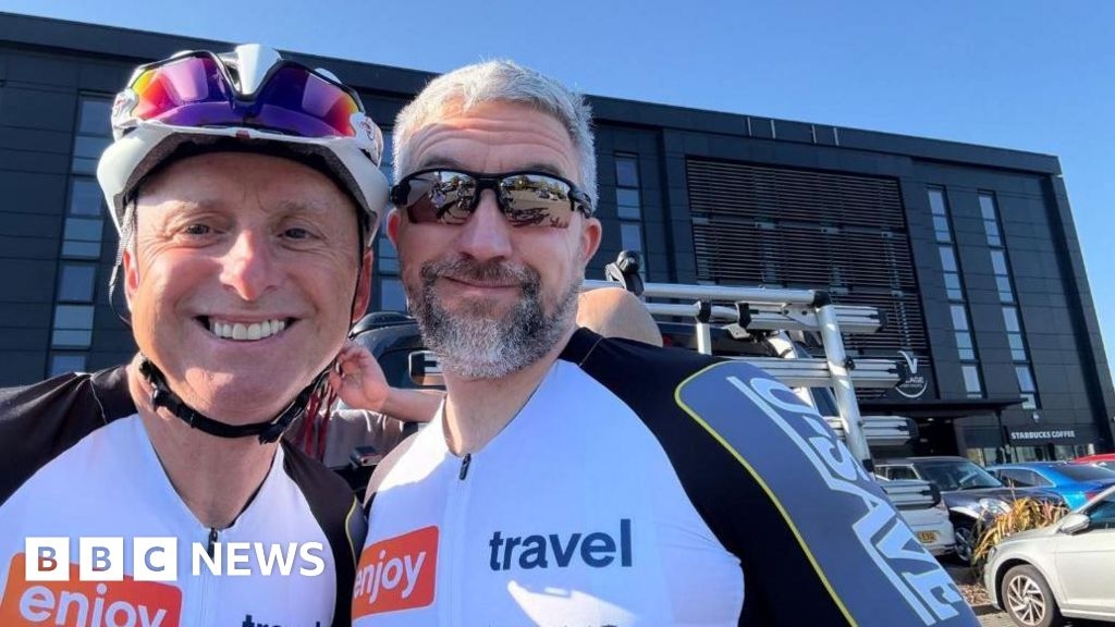 Yorkshire cyclists begin charity bike ride from Leeds to Nice