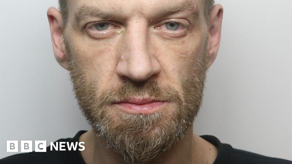 Bradford knife-wielding robber jailed for pub and shop threats