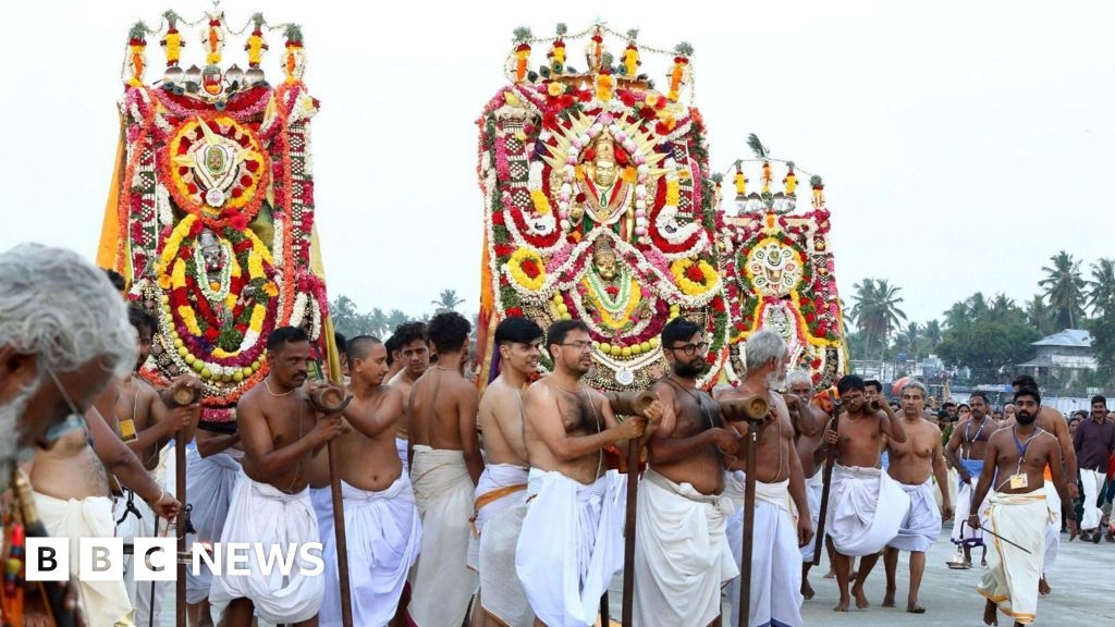 Thiruvananthapuram: The Indian airport that halts flights for a divine procession