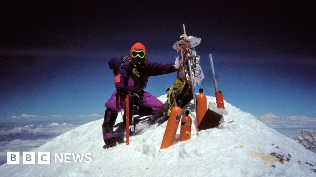 First Welshman to climb Mount Everest slams 'expensive' trips