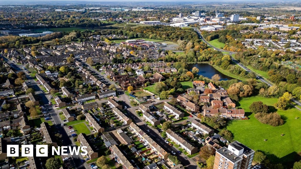 Colchester council increases tax by 2.99% and approves budget