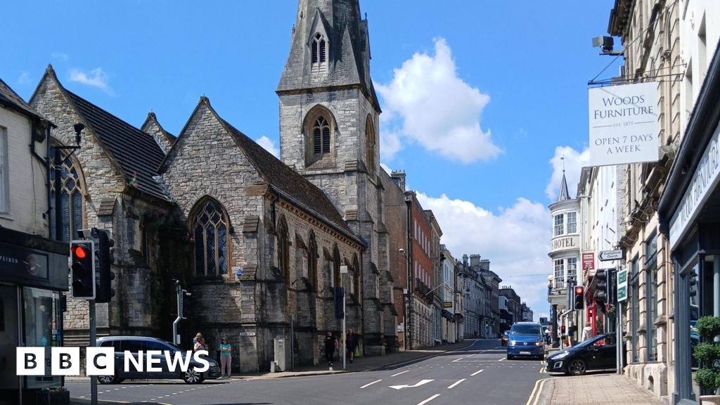 Dorchester pedestrian signals works throughout summer holiday