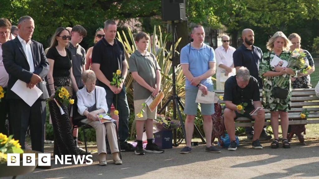 Forbury Gardens fifth anniversary memorial service held
