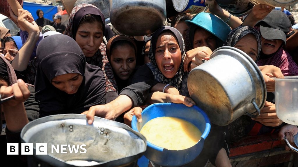 Almost a third of people in Gaza 'not eating for days,' UN warns