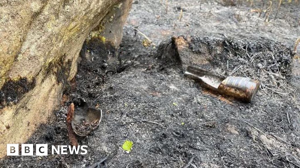 Peak District moorland fire 'caused by discarded glass bottle'