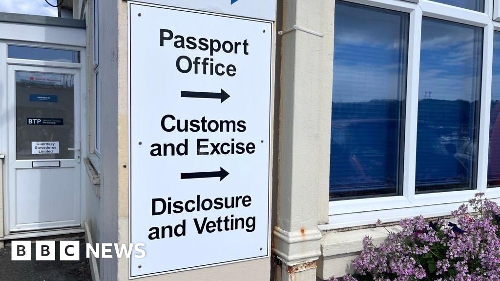 Guernsey could introduce UK digital travel scheme