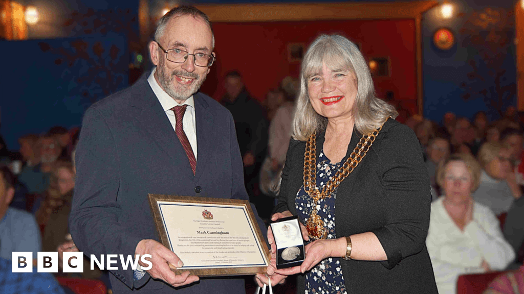 Gloucester mayor's medal marks independent cinema's 10th birthday