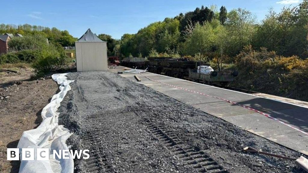 Telford Steam Railway celebrates station reopening
