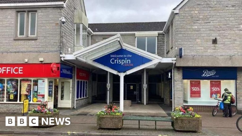 Street shopping centre to be demolished for retirement flats