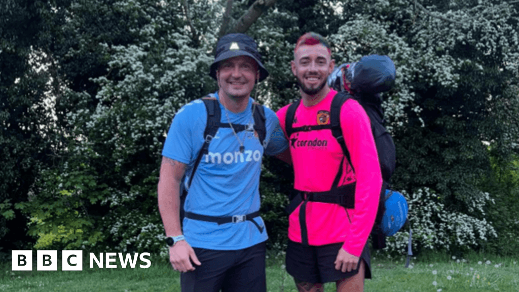 TikTok influencers walk from Coventry to Wales for charity